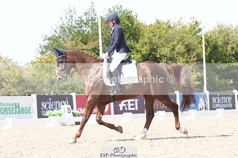 250817-143050-10682 - 180-Chloe.BushWellfields.Diaman.Vallante