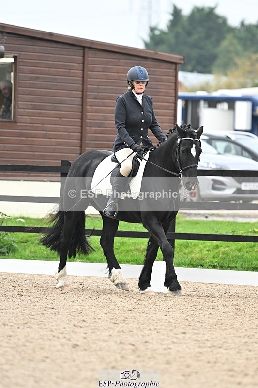 241103-094857-00211 - Intro 3 - 9.40 to 10.40