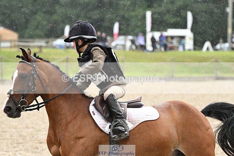 240824X-122847-25487 - 70cm Jump Off