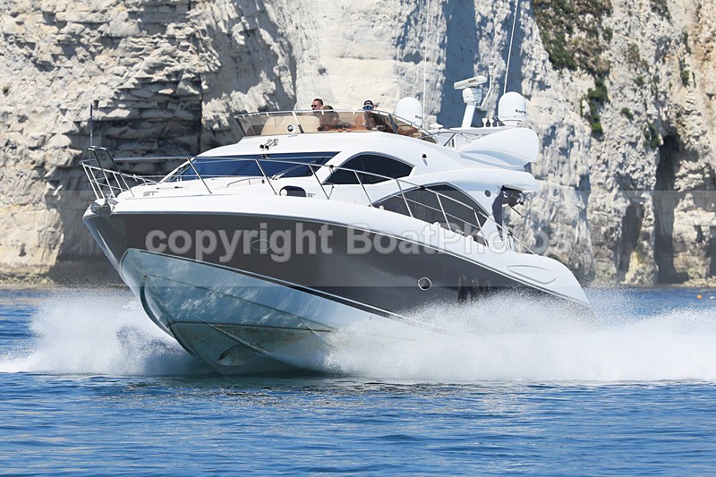 170618 STILL WATERS 1Y3A5175 - Flybridge Cruisers