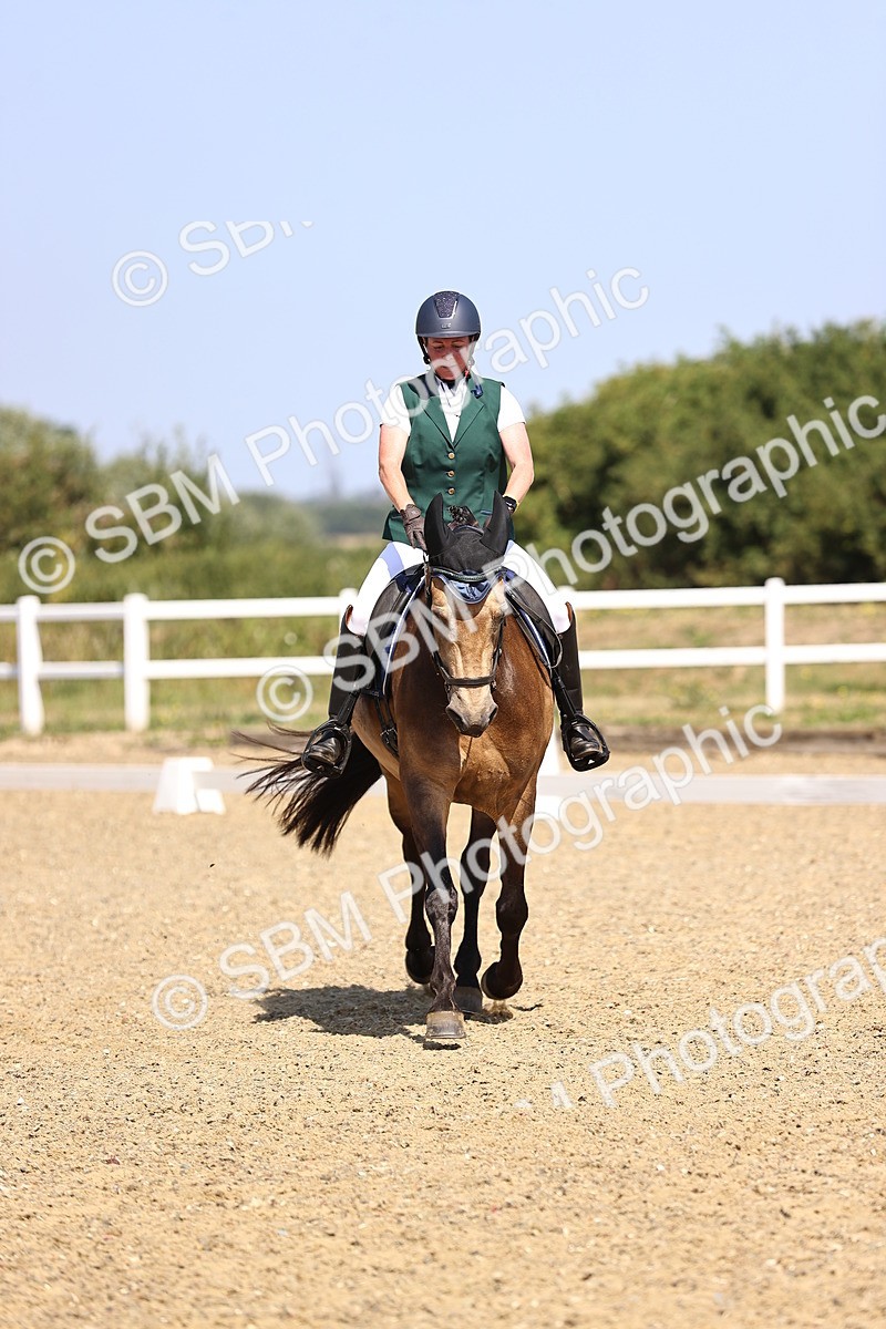 SBM_009494 - Novice 5 - 9.50-10.53