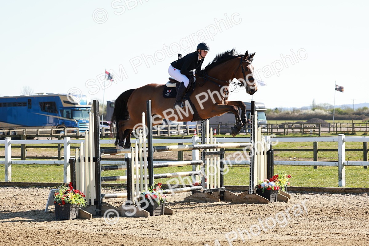 SBM_004981 - Class 18 - Senior Foxhunter - 1.20m