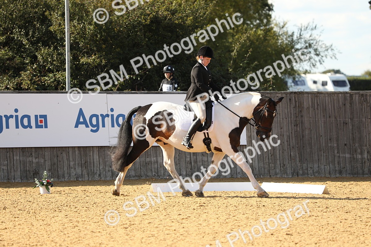 SBM_26827 - D17 - Grand Tour Championship - Novice 27