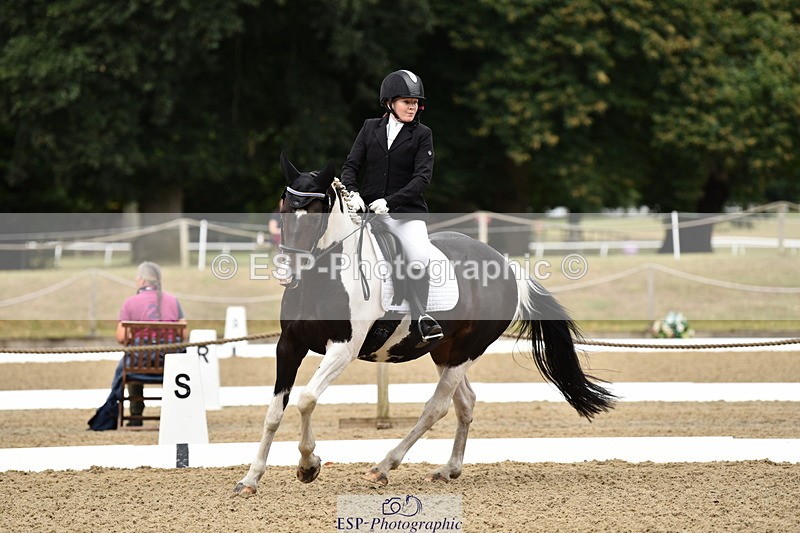 140109A-232118-08447 - 129-Nicole.Windley-Sweetcombe.Huntsmans.Girl