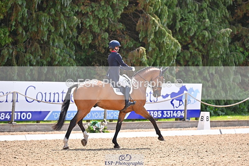 250523A-122527-06536 - D-468-Laura.Collett-LONDON.52