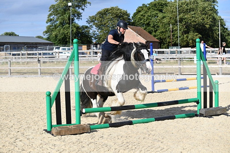 WJ5_5909 - Poles off the floor