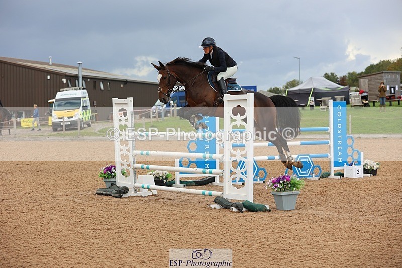250911-122800-01470 - Cls 3 Snr Foxhunter