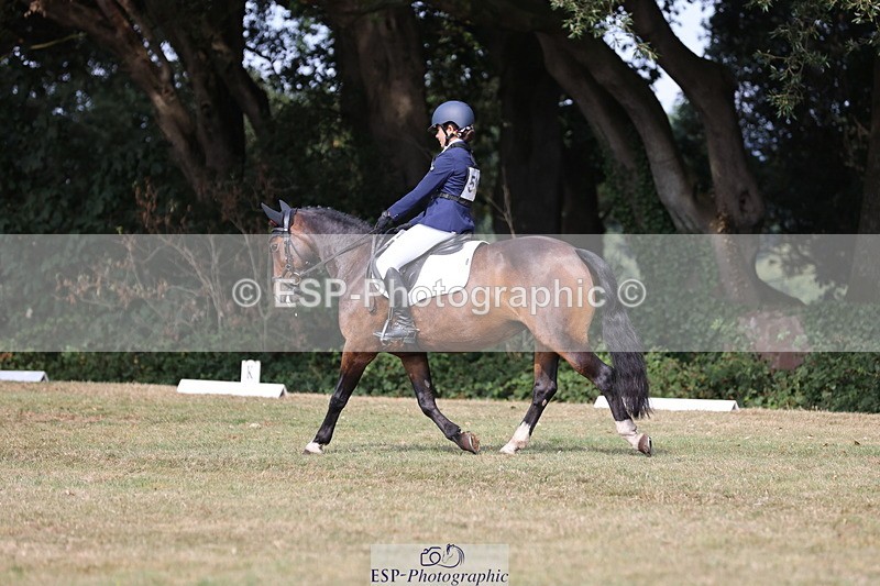 250823A-155617-33261 - PC80 Ride Off