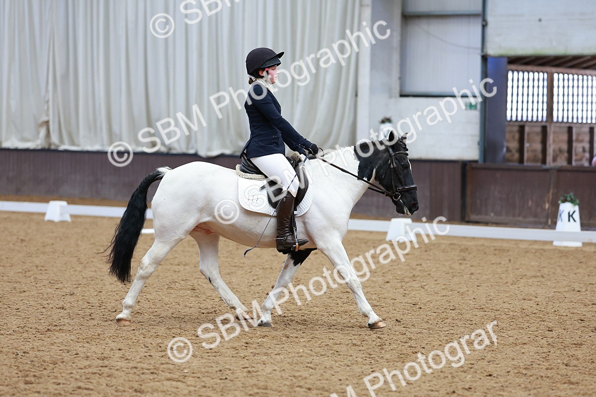 SBM_002916 - Class 14 - Novice 2