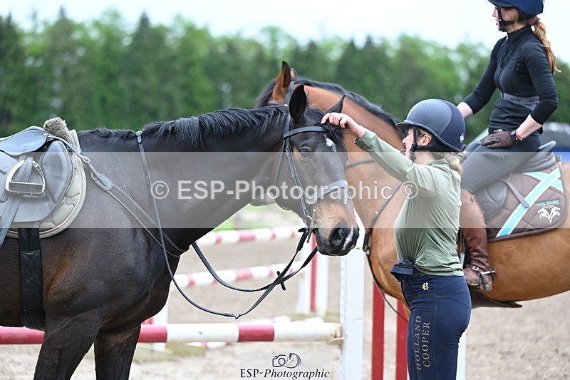 240411-121157-00374 - Group 6 SJ