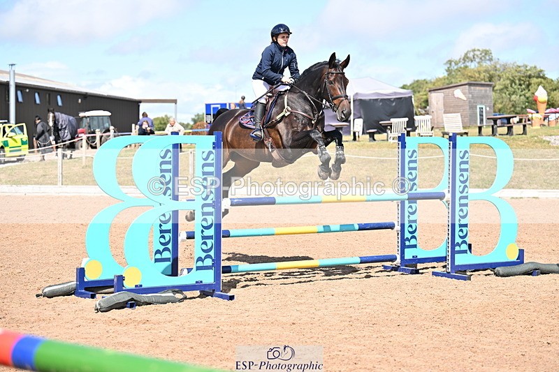 250827B-131818-00520 - Cls 4 Snr Newcomers 1.10m