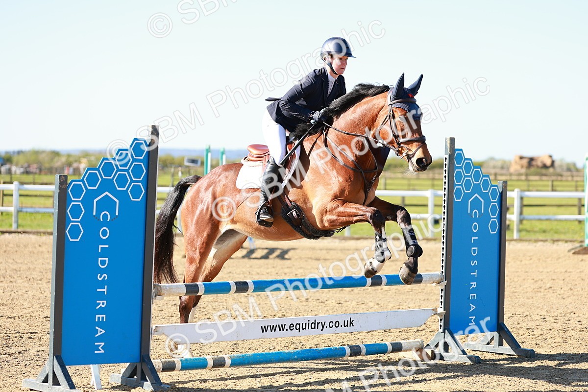 SBM_000268 - Class 1 - Clear Round