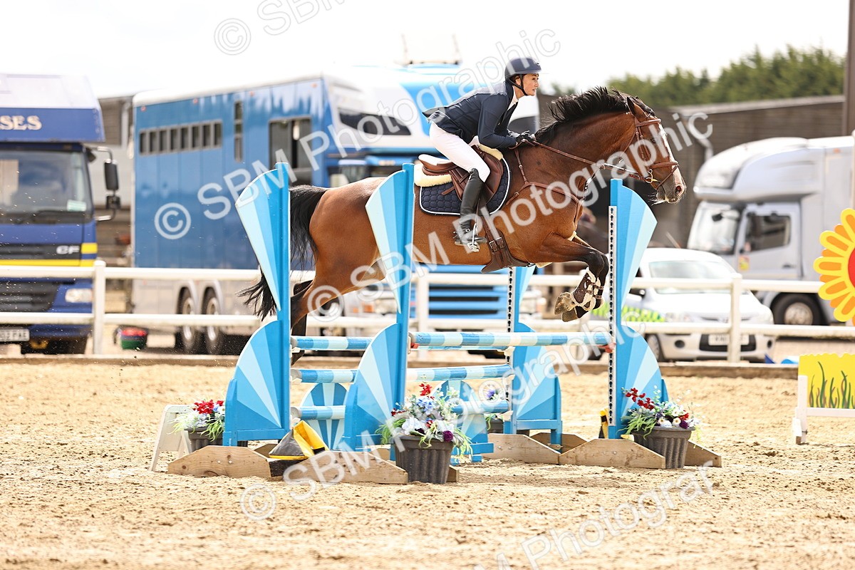 SBM_013158 - Class 13 - Senior British Novice - 90cm Open