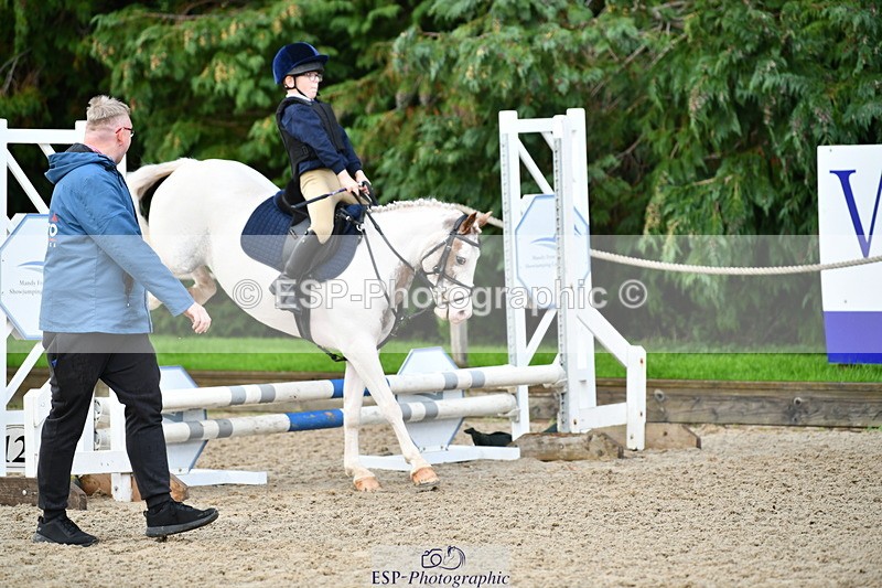 251004A-105809-00482 - Classes 4 & 5 50cm