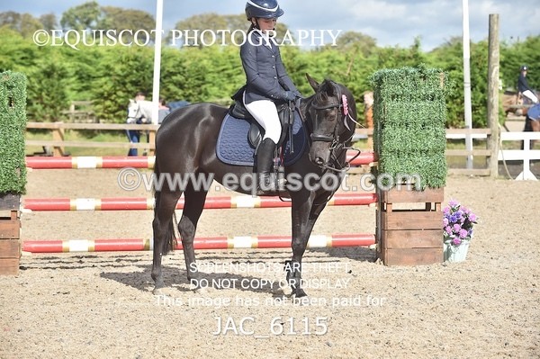 JAC_6115 - CLASS 6 SAT Springboard 128cm/ 138cm Restricted Handicap