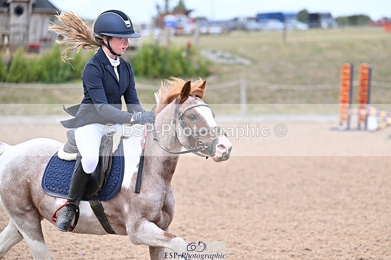 250826-154555-00188 - Clear Round and 60cm