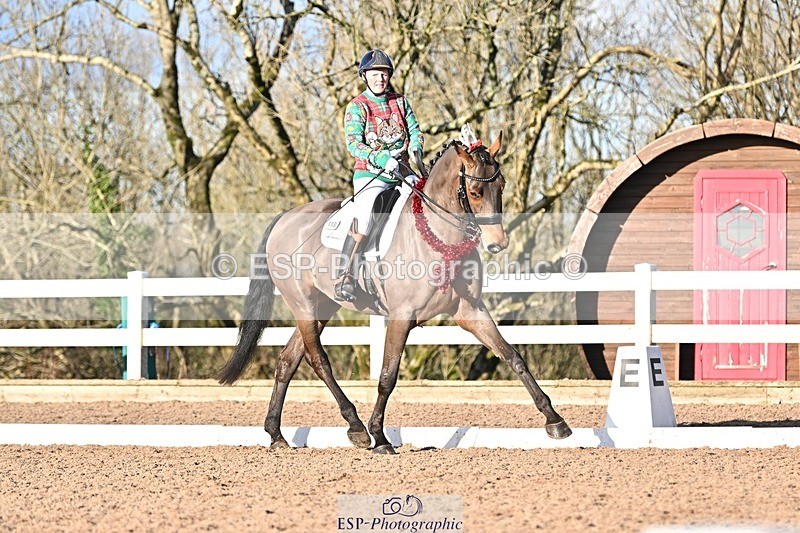 241214-124047-01667 - 106-Tyler.Bradshaw-Mexx