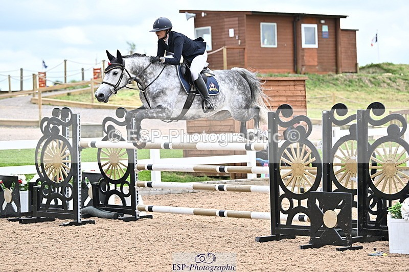 240523A-130032-01870 - Cls 4 Snr 1.20m Open