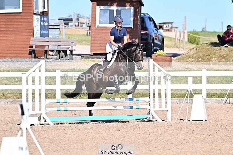 250708A-165534-00142 - 70cm Classes