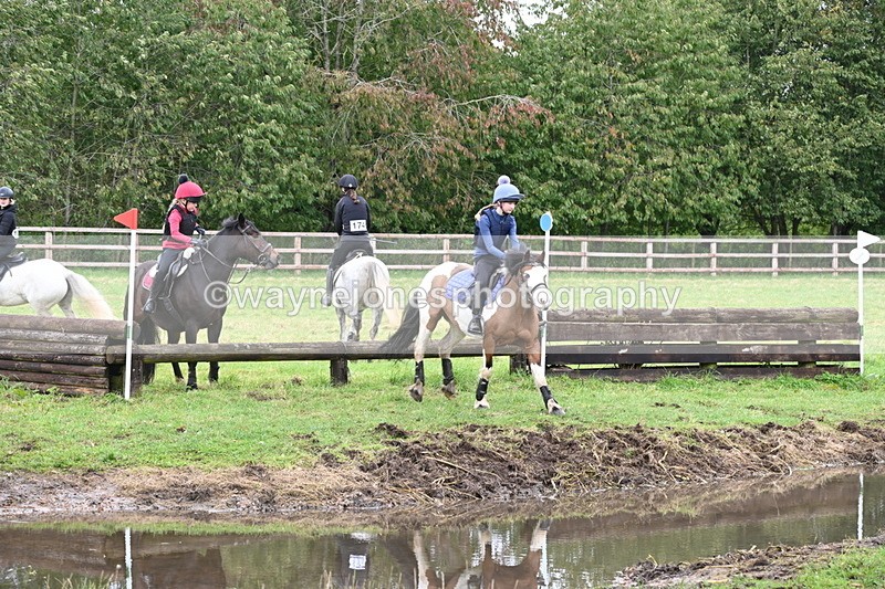 WJ6_6117 - Time at Photographer 12:41 to 13:05