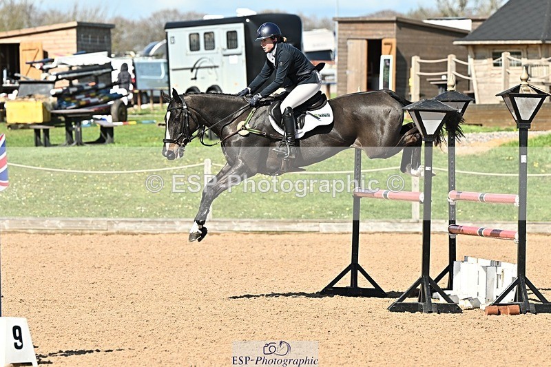 250416-152227-01706 - Cls 6 Foxhunter and 1.20m