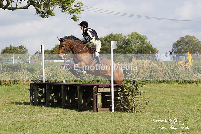  WWHT 171021 3116 - Intermediate (0.90m)  17/10/21