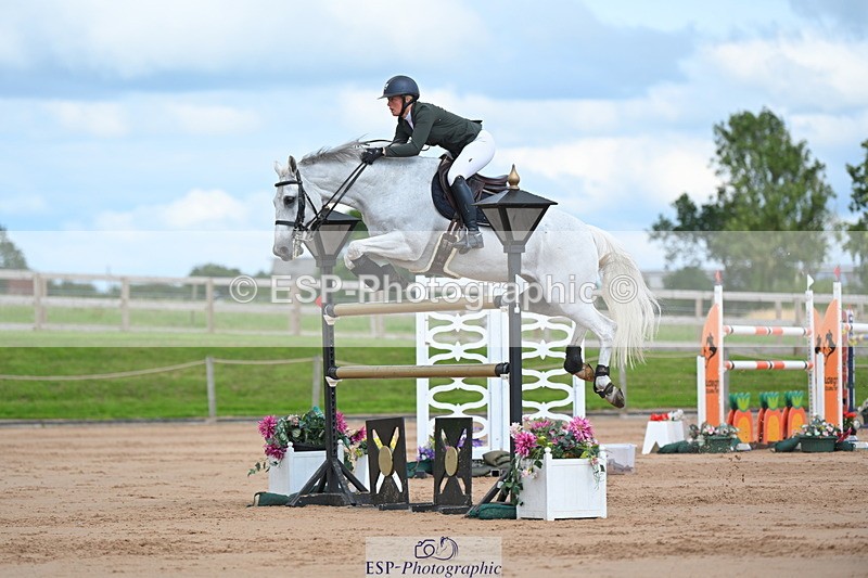 230721A-155245-07471 - Cls 10, 2 Star Big 1.45m Start to break