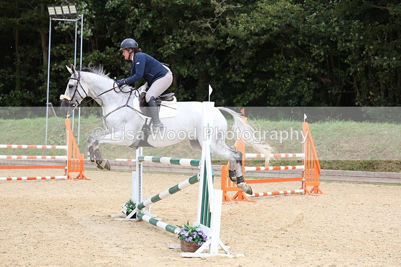 3E7A6339 - Class 8: Senior Newcomers/1.10m open