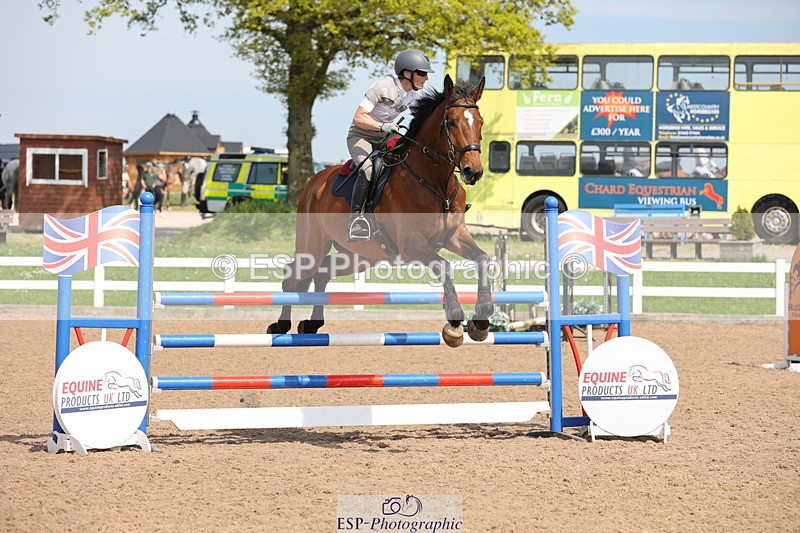 240510A-152311-08739 - Cls 18 1.10m National Am Quali and Open