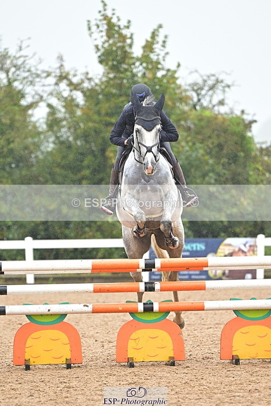 240925A-131724-00813 - Cls 4 Newcomers and 1.10m Open