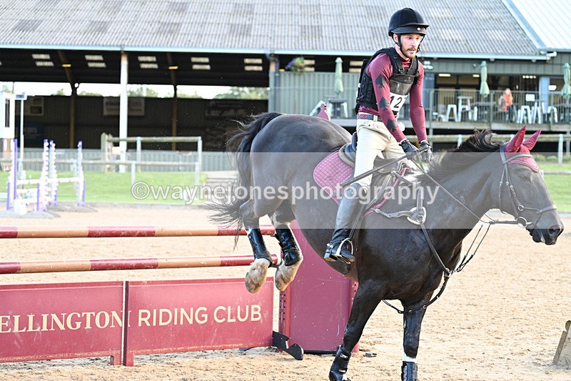 WJ7_6400 - Time 16:55 to 17:11