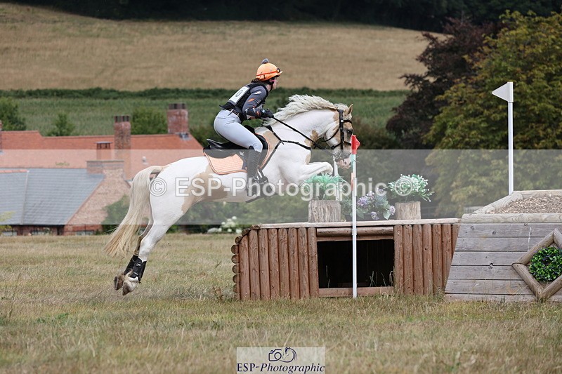 250802A-135641-04447 - C-140-Clare.Pascoe-MR.QUINN