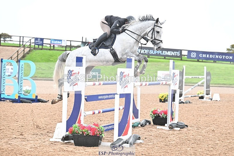 251003-130912-01037 - Cls 3 Foxhunter and 1.20m