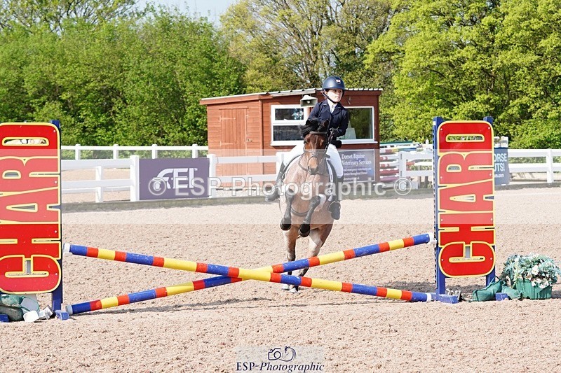 250503-092816-00089 - Cls 16 Clear Round 40cm and 50cm