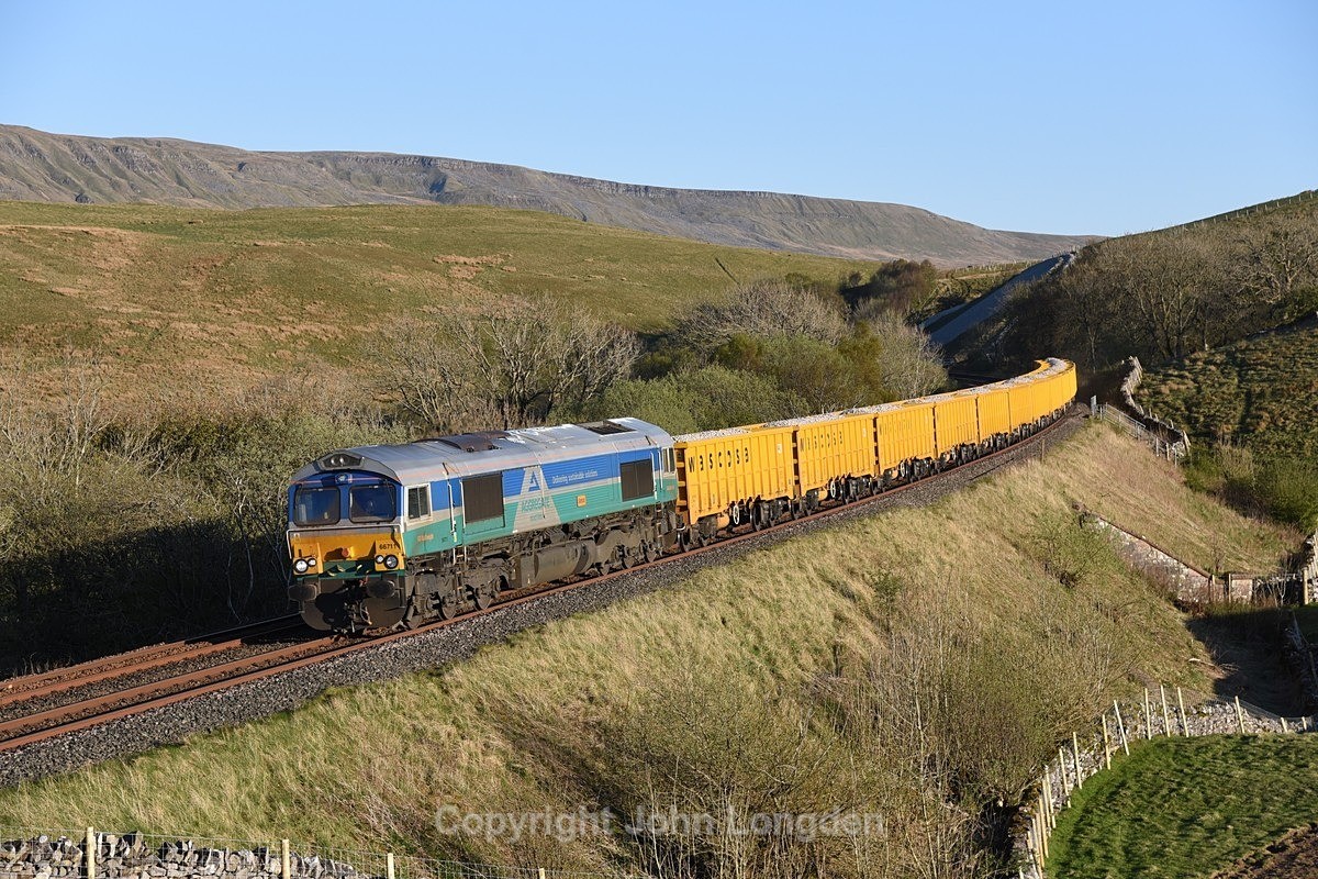 JL - 22.4.22 66711 6C89 Mountsorrel - Carlisle Yard Birkett Common, - Birkett Common (northbound)