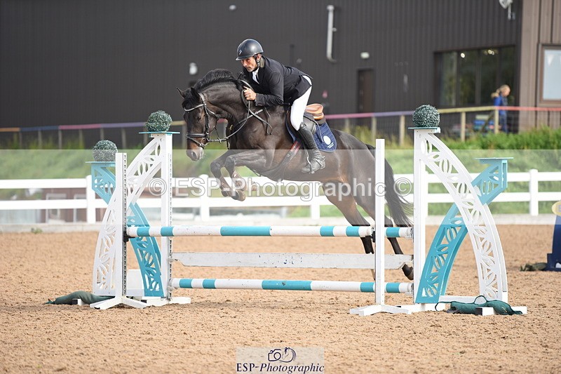 230915A-111012-00258 - Cls 9 British Novice & 90cm Open