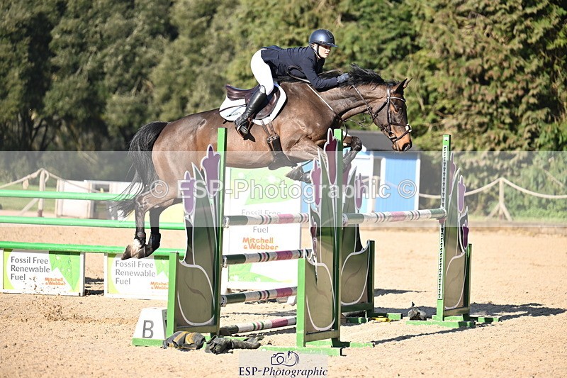 260321A-153113-01133 - 6 Foxhunter 1m 20 Open