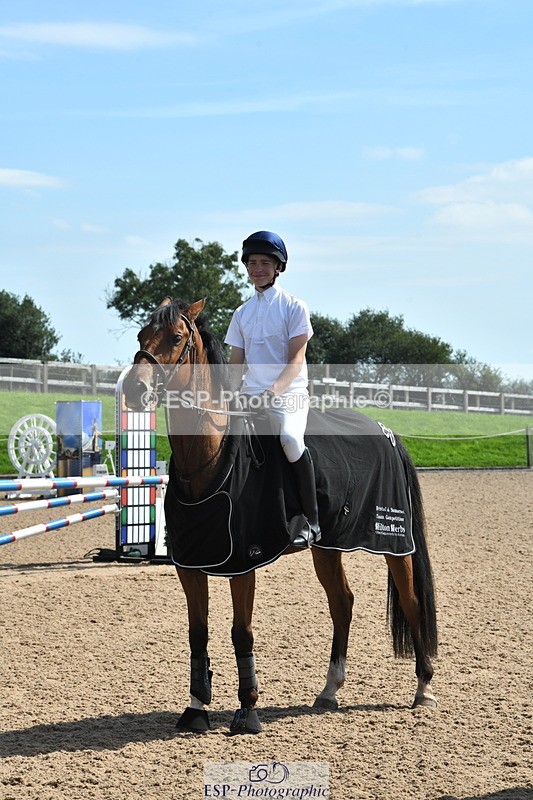 230903A-134347-04838 - Cls 15B U21 Intro 1m