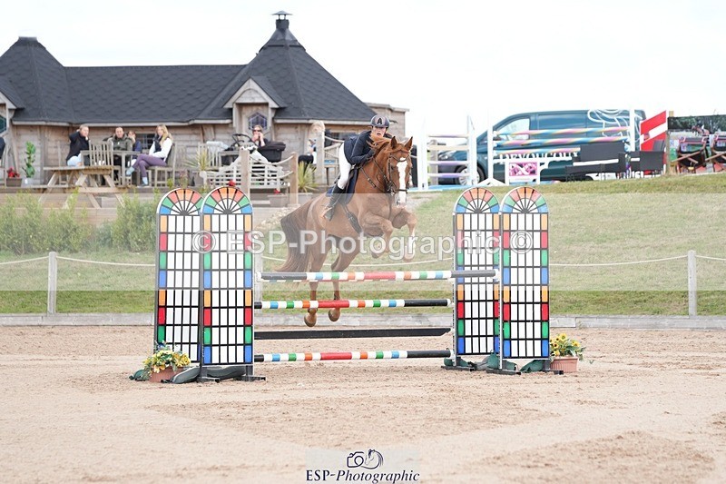 250801-102754-04738 - Cls 14 Snr Fox 1st Rnd