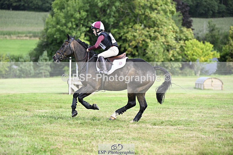 240825X-112400-32501 - 70cm XC 11.00 to 12.00