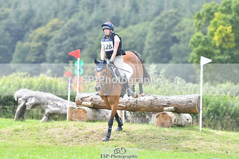 240803-144225-08005 - 228-Georgia_Toulson-Clarke-BOURVIL_VM_Z