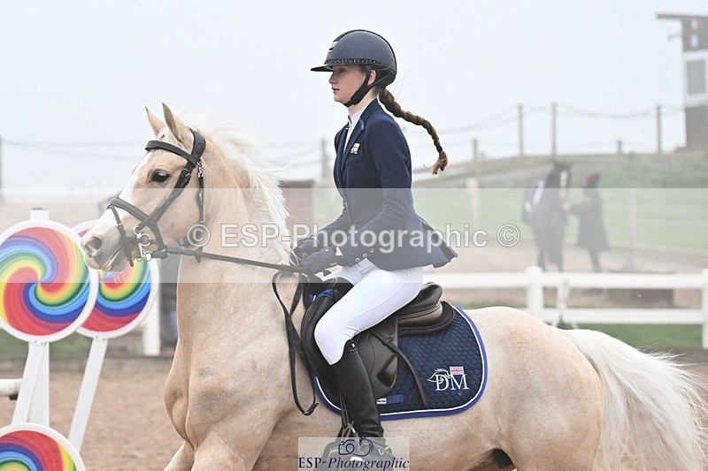 260308-142432-03211 - Cls 15 British Novice and 80cm