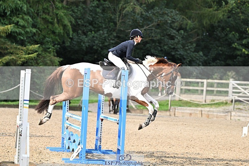 240818-092714-03394 - Cls 8A Snr British Novice