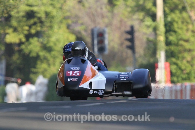 IMG_5477 - Thursday Practice - TT 2013 Side Car