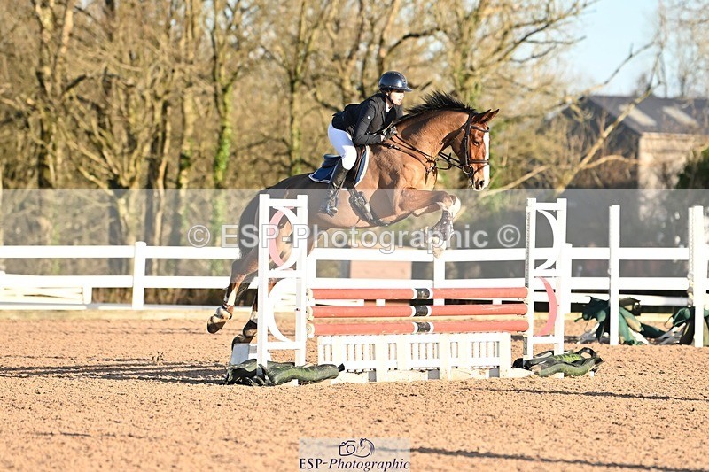 241208-093909-01526 - Cls 18 Bliss of London Novice Champ Q