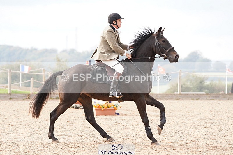 241004A-152152-00957 - Fri 04 Snr Fox & 1.20m Open