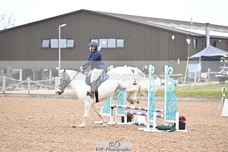 250414-100954-00003 - 70cm Round 1