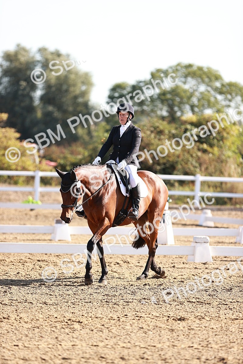 SBM_004270 - Class 12 - Novice 5 - 9.07-10.10