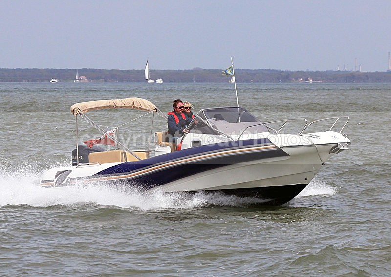 140504 N-ZO WT7A1237 - Motorboats - Open