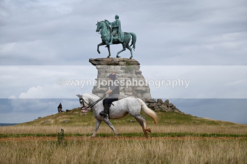 DSC_6018 - Time at Statue 12:17 to 12:44